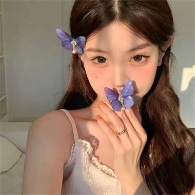 那夜凌晨，我坐上了旺角开往大埔的红VAN